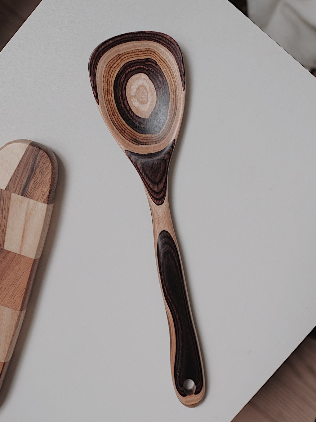 7-Piece Vintage Gradient Wooden Kitchen Utensil Set | Premium Pakkawood Collection